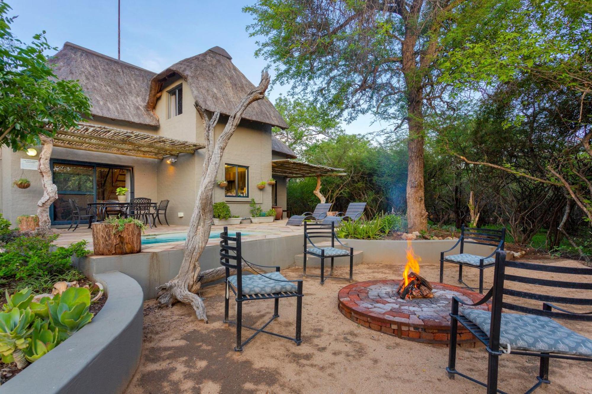 フッドスプルイト The Bush Houseヴィラ エクステリア 写真